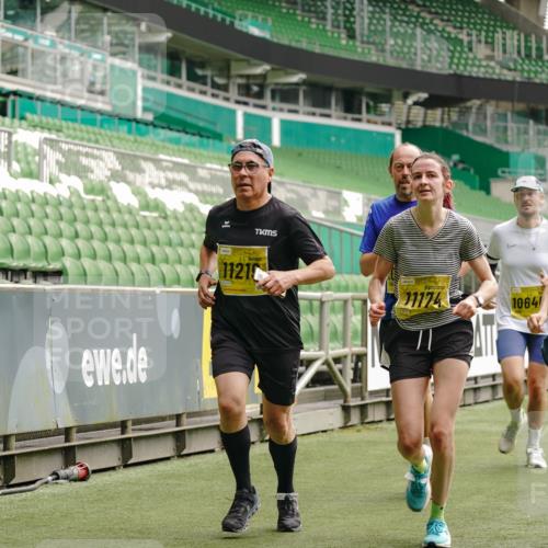 13.09.2026 - 21. swb-Marathon Bremen Michael Burmester http://msf.ph/oto/10456665 13.09.2026 10:33:18 Laufen im Stadion 10018, 10067, 10078, 10166, 10184, 10203, 10211, 10226, 10236, 10240, 10243, 10246, 10249, 10255, 10256, 10297, 10300, 10322, 10355, 10365, 10372, 10374, 10379, 10383, 10394, 10408, 10410, 10423, 10428, 10443, 10486, 10494, 10503, 10517, 10518, 10530, 10540, 10550, 10565, 10578, 10604, 10646, 10668, 10670, 10673, 10675, 10687, 10690, 10691, 10699, 10703, 10707, 10721, 10728, 10745, 10749, 10750, 10771, 10772, 10787, 10788, 10794, 10809, 10857 meine-sportfotos.de