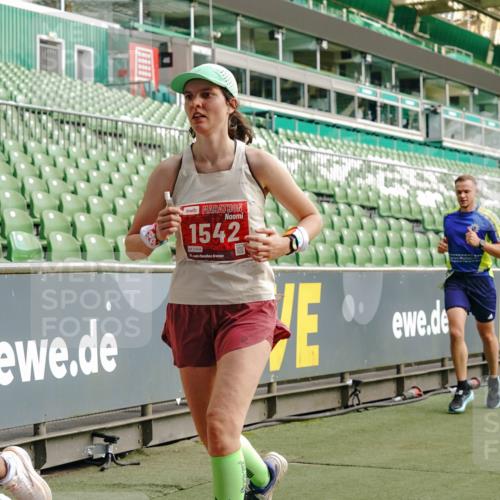 13.09.2026 - 21. swb-Marathon Bremen Michael Burmester http://msf.ph/oto/10456682 13.09.2026 12:53:36 Laufen im Stadion 102, 107, 145, 189, 313, 376, 385, 472, 481, 541, 560, 615, 616, 666, 675, 683, 696, 740, 755, 792, 816, 827, 982, 985, 987, 1033, 1056, 1076, 1207, 1232, 1252, 1297, 1419, 1433, 1445, 1468, 1528, 1542, 1551, 1631, 1646, 1658, 1664, 1704, 1707, 1814, 2007, 2043, 2055, 2203, 2280, 2350, 2362, 2401, 2422, 2454, 2480, 2498, 2499, 2623, 2701, 2767, 2820, 2824, 2858, 2882, 2913, 2962, 2971, 2997, 3054, 3085, 3149, 3236, 3336, 3357, 3362, 3413, 3448, 3988, 4283, 4605 meine-sportfotos.de