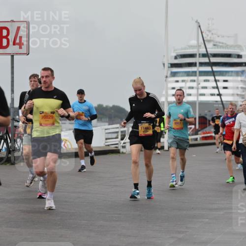13.09.2026 - Kiel Lauf Andreas Tolksdorf http://msf.ph/oto/10456733 13.09.2026 11:57:31 Kiellinie 4, 128, 10829, 8957, 11483, 3 meine-sportfotos.de