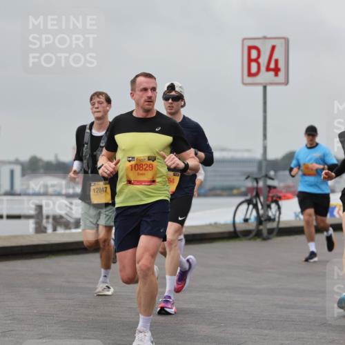 13.09.2026 - Kiel Lauf Andreas Tolksdorf http://msf.ph/oto/10456773 13.09.2026 11:57:33 Kiellinie 12847, 4, 38, 10829, 64, 11483 meine-sportfotos.de