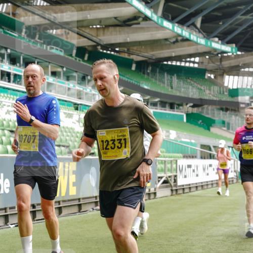 13.09.2026 - 21. swb-Marathon Bremen Michael Burmester http://msf.ph/oto/10456791 13.09.2026 10:33:21 Laufen im Stadion 10018, 10067, 10078, 10166, 10177, 10184, 10203, 10211, 10226, 10236, 10240, 10243, 10246, 10249, 10256, 10297, 10300, 10322, 10355, 10365, 10372, 10374, 10379, 10383, 10394, 10408, 10410, 10415, 10423, 10428, 10443, 10486, 10494, 10517, 10518, 10530, 10540, 10550, 10565, 10578, 10604, 10646, 10668, 10670, 10673, 10675, 10687, 10690, 10691, 10699, 10703, 10707, 10721, 10728, 10745, 10749, 10750, 10771, 10772, 10787, 10788, 10794, 10809, 10857 meine-sportfotos.de