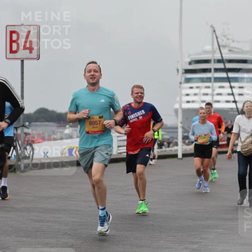 13.09.2026 - Kiel Lauf Andreas Tolksdorf http://msf.ph/oto/10456813 13.09.2026 11:57:34 Kiellinie 11483, 4, 4, 35, 8957, 2025, 3 meine-sportfotos.de