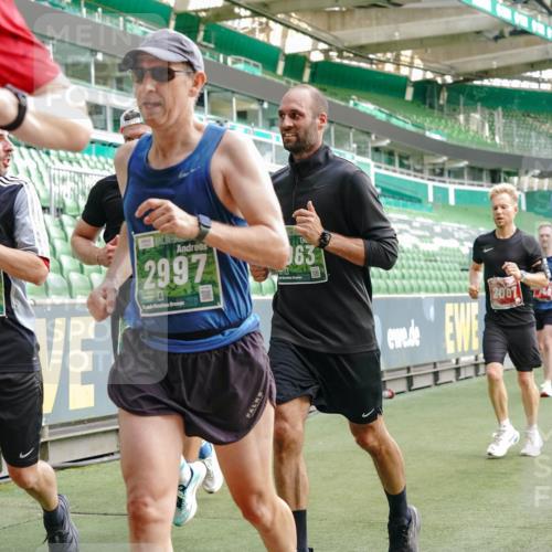 13.09.2026 - 21. swb-Marathon Bremen Michael Burmester http://msf.ph/oto/10456937 13.09.2026 12:53:41 Laufen im Stadion 102, 107, 145, 161, 189, 313, 376, 385, 461, 472, 481, 541, 560, 615, 616, 666, 675, 683, 696, 740, 755, 792, 816, 827, 982, 985, 987, 1033, 1056, 1076, 1207, 1252, 1297, 1419, 1433, 1445, 1468, 1528, 1542, 1551, 1631, 1646, 1658, 1664, 1704, 1707, 1814, 2007, 2043, 2055, 2203, 2280, 2350, 2362, 2401, 2422, 2454, 2480, 2498, 2499, 2623, 2701, 2767, 2820, 2824, 2858, 2882, 2913, 2962, 2971, 2997, 3054, 3085, 3149, 3236, 3336, 3357, 3362, 3413, 3448, 4283, 4605 meine-sportfotos.de