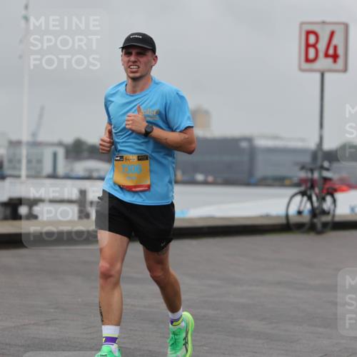 13.09.2026 - Kiel Lauf Andreas Tolksdorf http://msf.ph/oto/10456944 13.09.2026 11:58:01 Kiellinie 4, 38, 48, 7306 meine-sportfotos.de