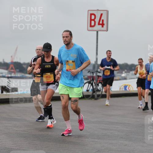 13.09.2026 - Kiel Lauf Andreas Tolksdorf http://msf.ph/oto/10456979 13.09.2026 11:58:05 Kiellinie 38, 1060, 1, 39, 855, 4, 3638 meine-sportfotos.de