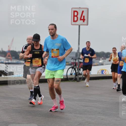 13.09.2026 - Kiel Lauf Andreas Tolksdorf http://msf.ph/oto/10456985 13.09.2026 11:58:05 Kiellinie 1060, 39, 855, 4, 3638 meine-sportfotos.de