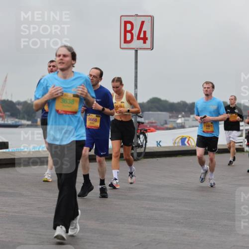 13.09.2026 - Kiel Lauf Andreas Tolksdorf http://msf.ph/oto/10457048 13.09.2026 11:58:07 Kiellinie 3638, 9668, 3438, 4, 11601 meine-sportfotos.de