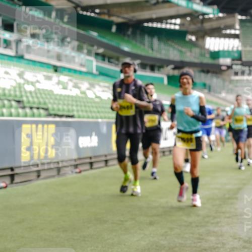 13.09.2026 - 21. swb-Marathon Bremen Michael Burmester http://msf.ph/oto/10457202 13.09.2026 10:33:28 Laufen im Stadion 10018, 10067, 10078, 10166, 10177, 10184, 10203, 10211, 10226, 10236, 10240, 10243, 10246, 10249, 10254, 10256, 10297, 10300, 10322, 10355, 10365, 10372, 10374, 10379, 10383, 10394, 10408, 10410, 10415, 10423, 10428, 10443, 10460, 10486, 10494, 10517, 10518, 10530, 10550, 10565, 10578, 10604, 10646, 10668, 10670, 10673, 10675, 10687, 10690, 10691, 10699, 10700, 10707, 10721, 10728, 10745, 10749, 10750, 10771, 10772, 10787, 10788, 10794, 10809, 10857 meine-sportfotos.de