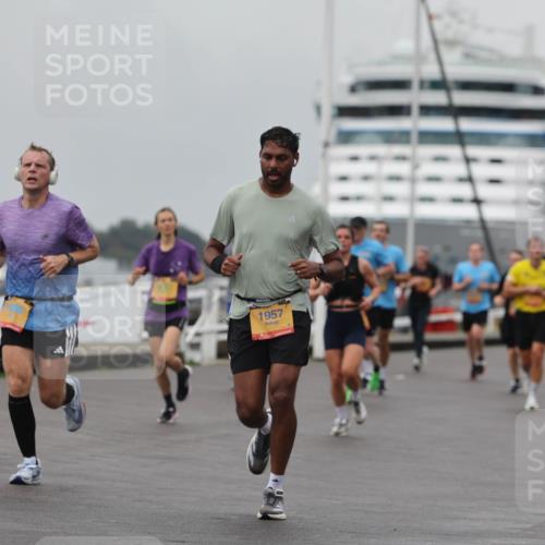 13.09.2026 - Kiel Lauf Andreas Tolksdorf http://msf.ph/oto/10457239 13.09.2026 11:58:16 Kiellinie 34, 10747, 1957 meine-sportfotos.de