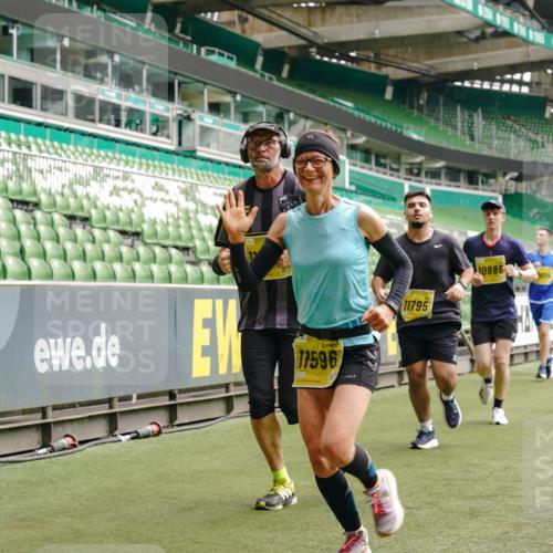 13.09.2026 - 21. swb-Marathon Bremen Michael Burmester http://msf.ph/oto/10457241 13.09.2026 10:33:29 Laufen im Stadion 10018, 10067, 10078, 10166, 10177, 10184, 10203, 10211, 10226, 10236, 10240, 10243, 10246, 10249, 10254, 10256, 10297, 10300, 10322, 10355, 10365, 10372, 10374, 10379, 10383, 10394, 10408, 10410, 10415, 10423, 10428, 10460, 10486, 10494, 10517, 10518, 10530, 10550, 10565, 10578, 10604, 10646, 10668, 10670, 10673, 10675, 10687, 10690, 10691, 10699, 10700, 10707, 10721, 10728, 10745, 10749, 10750, 10771, 10772, 10787, 10788, 10794, 10809, 10857, 11126 meine-sportfotos.de