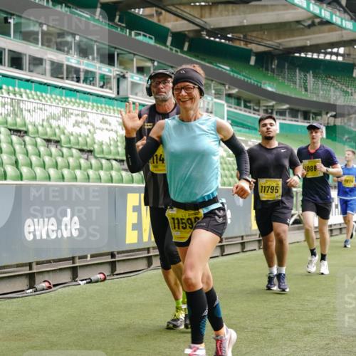 13.09.2026 - 21. swb-Marathon Bremen Michael Burmester http://msf.ph/oto/10457262 13.09.2026 10:33:29 Laufen im Stadion 10018, 10067, 10078, 10166, 10177, 10184, 10203, 10211, 10226, 10236, 10240, 10243, 10246, 10249, 10254, 10256, 10297, 10300, 10322, 10355, 10365, 10372, 10374, 10379, 10383, 10394, 10408, 10410, 10415, 10423, 10428, 10460, 10486, 10494, 10517, 10518, 10530, 10550, 10565, 10578, 10604, 10646, 10668, 10670, 10673, 10675, 10687, 10690, 10691, 10699, 10700, 10707, 10721, 10728, 10745, 10749, 10750, 10771, 10772, 10787, 10788, 10794, 10809, 10857, 11126 meine-sportfotos.de