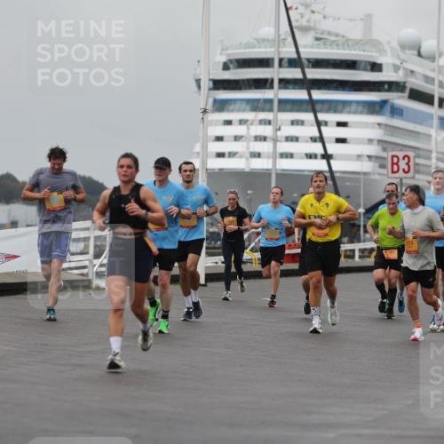 13.09.2026 - Kiel Lauf Andreas Tolksdorf http://msf.ph/oto/10457266 13.09.2026 11:58:18 Kiellinie 7951, 3, 275, 9597, 2 meine-sportfotos.de