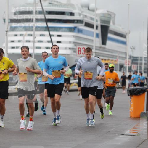 13.09.2026 - Kiel Lauf Andreas Tolksdorf http://msf.ph/oto/10457346 13.09.2026 11:58:21 Kiellinie 275, 3736, 3, 11, 739, 9597 meine-sportfotos.de