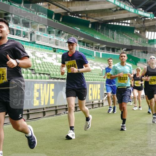 13.09.2026 - 21. swb-Marathon Bremen Michael Burmester http://msf.ph/oto/10457402 13.09.2026 10:33:31 Laufen im Stadion 10018, 10067, 10078, 10166, 10177, 10184, 10203, 10211, 10226, 10236, 10240, 10243, 10246, 10249, 10254, 10256, 10297, 10300, 10322, 10355, 10365, 10372, 10374, 10379, 10383, 10394, 10408, 10410, 10415, 10423, 10428, 10460, 10486, 10494, 10517, 10518, 10530, 10550, 10565, 10578, 10604, 10668, 10670, 10673, 10675, 10687, 10690, 10691, 10699, 10700, 10707, 10721, 10728, 10745, 10749, 10750, 10771, 10772, 10787, 10788, 10794, 10809, 10857, 11126 meine-sportfotos.de