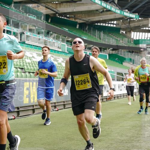 13.09.2026 - 21. swb-Marathon Bremen Michael Burmester http://msf.ph/oto/10457486 13.09.2026 10:33:33 Laufen im Stadion 10018, 10067, 10078, 10166, 10177, 10184, 10203, 10211, 10226, 10236, 10240, 10243, 10246, 10249, 10254, 10256, 10297, 10300, 10322, 10355, 10365, 10372, 10374, 10379, 10383, 10394, 10408, 10410, 10415, 10423, 10428, 10460, 10486, 10494, 10517, 10518, 10530, 10550, 10565, 10578, 10604, 10668, 10670, 10673, 10675, 10687, 10690, 10691, 10699, 10700, 10707, 10721, 10728, 10745, 10749, 10750, 10771, 10772, 10787, 10788, 10794, 10809, 10857, 11126 meine-sportfotos.de