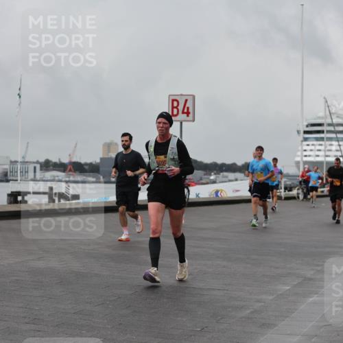 13.09.2026 - Kiel Lauf Andreas Tolksdorf http://msf.ph/oto/10457552 13.09.2026 11:58:47 Kiellinie 6095, 4, 3 meine-sportfotos.de