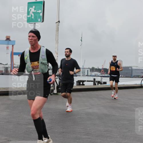 13.09.2026 - Kiel Lauf Andreas Tolksdorf http://msf.ph/oto/10457595 13.09.2026 11:58:49 Kiellinie 3822, 3, 6095, 10910, 4 meine-sportfotos.de