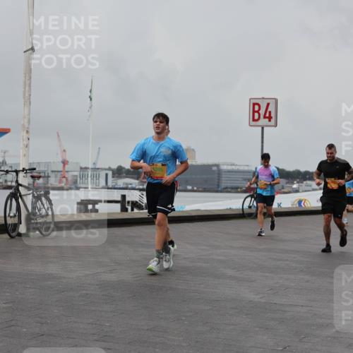 13.09.2026 - Kiel Lauf Andreas Tolksdorf http://msf.ph/oto/10457644 13.09.2026 11:58:51 Kiellinie 10910, 5395, 4, 5708 meine-sportfotos.de