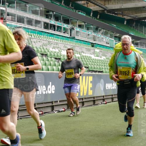 13.09.2026 - 21. swb-Marathon Bremen Michael Burmester http://msf.ph/oto/10457664 13.09.2026 10:33:36 Laufen im Stadion 10018, 10067, 10078, 10166, 10177, 10184, 10203, 10211, 10226, 10236, 10240, 10243, 10249, 10254, 10256, 10297, 10300, 10322, 10355, 10365, 10372, 10374, 10379, 10383, 10394, 10408, 10410, 10415, 10423, 10428, 10460, 10486, 10494, 10517, 10518, 10530, 10550, 10565, 10578, 10604, 10668, 10670, 10673, 10675, 10687, 10690, 10691, 10699, 10700, 10707, 10721, 10728, 10745, 10749, 10750, 10771, 10772, 10787, 10788, 10794, 10809, 10828, 10857, 10914, 11126 meine-sportfotos.de