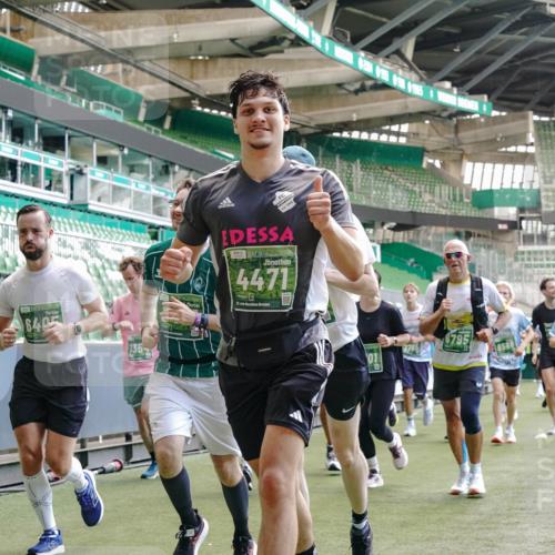 13.09.2026 - 21. swb-Marathon Bremen Michael Burmester http://msf.ph/oto/10457796 13.09.2026 13:11:38 Laufen im Stadion 265, 373, 581, 703, 843, 984, 1113, 1226, 1435, 1738, 1849, 1851, 1855, 1894, 1936, 1952, 1967, 2202, 2248, 2268, 2281, 2284, 2299, 2330, 2333, 2336, 2339, 2342, 2353, 2375, 2377, 2398, 2426, 2432, 2443, 2531, 2589, 2654, 2659, 2669, 2673, 2682, 2784, 2804, 2819, 2822, 2836, 2850, 2907, 2932, 2976, 3026, 3027, 3079, 3082, 3089, 3122, 3143, 3155, 3159, 3174, 3207, 3208, 3308, 3328, 3349, 3352, 3370, 3409, 3410, 3470, 3549, 551 meine-sportfotos.de