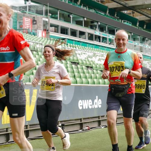 13.09.2026 - 21. swb-Marathon Bremen Michael Burmester http://msf.ph/oto/10457847 13.09.2026 10:33:39 Laufen im Stadion 10018, 10067, 10078, 10166, 10177, 10184, 10203, 10211, 10226, 10236, 10240, 10243, 10249, 10254, 10256, 10297, 10300, 10322, 10355, 10356, 10365, 10372, 10374, 10379, 10383, 10394, 10408, 10410, 10415, 10423, 10428, 10460, 10486, 10494, 10517, 10530, 10550, 10565, 10578, 10604, 10668, 10670, 10673, 10675, 10687, 10690, 10691, 10699, 10700, 10707, 10721, 10728, 10745, 10749, 10750, 10771, 10772, 10787, 10788, 10794, 10809, 10828, 10857, 10914, 11126 meine-sportfotos.de