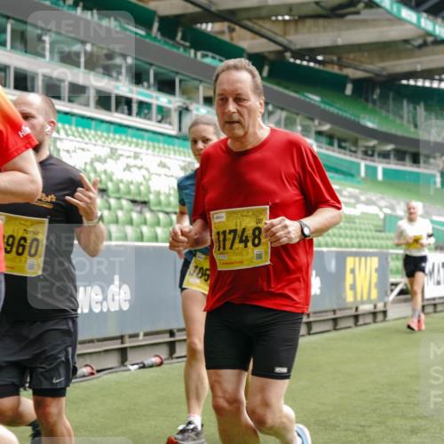 13.09.2026 - 21. swb-Marathon Bremen Michael Burmester http://msf.ph/oto/10457902 13.09.2026 10:33:40 Laufen im Stadion 10018, 10067, 10078, 10166, 10177, 10184, 10203, 10211, 10226, 10236, 10240, 10243, 10249, 10254, 10256, 10297, 10300, 10322, 10355, 10356, 10365, 10372, 10374, 10379, 10383, 10394, 10408, 10410, 10415, 10423, 10428, 10460, 10486, 10494, 10530, 10550, 10565, 10578, 10604, 10668, 10670, 10673, 10675, 10687, 10690, 10691, 10699, 10700, 10707, 10721, 10728, 10745, 10749, 10750, 10771, 10772, 10787, 10788, 10794, 10809, 10828, 10857, 10914, 11126 meine-sportfotos.de
