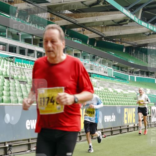 13.09.2026 - 21. swb-Marathon Bremen Michael Burmester http://msf.ph/oto/10457955 13.09.2026 10:33:41 Laufen im Stadion 10018, 10067, 10078, 10166, 10177, 10184, 10203, 10211, 10226, 10236, 10240, 10243, 10249, 10254, 10256, 10297, 10300, 10322, 10355, 10356, 10365, 10372, 10374, 10379, 10383, 10394, 10408, 10410, 10415, 10423, 10428, 10460, 10486, 10494, 10530, 10550, 10565, 10578, 10604, 10668, 10670, 10673, 10675, 10687, 10690, 10691, 10699, 10700, 10707, 10721, 10728, 10745, 10749, 10750, 10771, 10772, 10787, 10788, 10794, 10809, 10828, 10857, 10914, 11126, 11343 meine-sportfotos.de