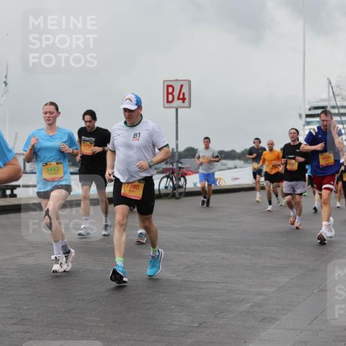 13.09.2026 - Kiel Lauf Andreas Tolksdorf http://msf.ph/oto/10458005 13.09.2026 11:59:16 Kiellinie 19, 39, 5443, 8732, 1, 7780, 4, 4654 meine-sportfotos.de