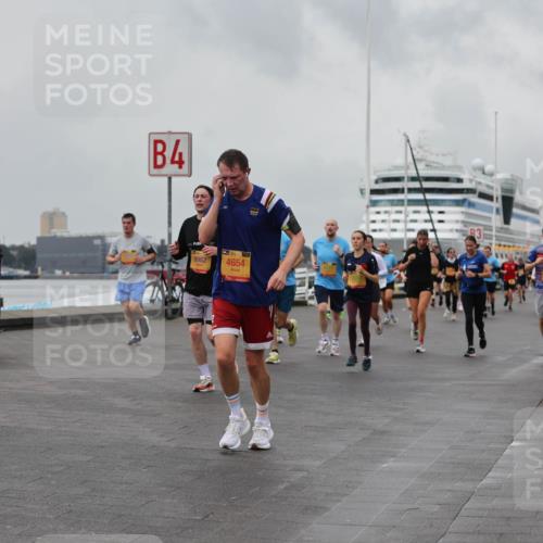 13.09.2026 - Kiel Lauf Andreas Tolksdorf http://msf.ph/oto/10458033 13.09.2026 11:59:17 Kiellinie 4, 9982, 5, 39, 4654 meine-sportfotos.de