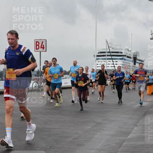 13.09.2026 - Kiel Lauf Andreas Tolksdorf http://msf.ph/oto/10458037 13.09.2026 11:59:18 Kiellinie 4654, 4, 3 meine-sportfotos.de
