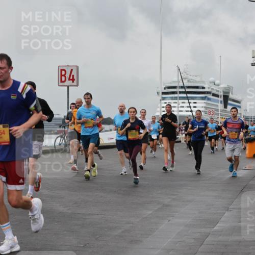 13.09.2026 - Kiel Lauf Andreas Tolksdorf http://msf.ph/oto/10458043 13.09.2026 11:59:18 Kiellinie 9135, 4654, 4, 7057, 3 meine-sportfotos.de