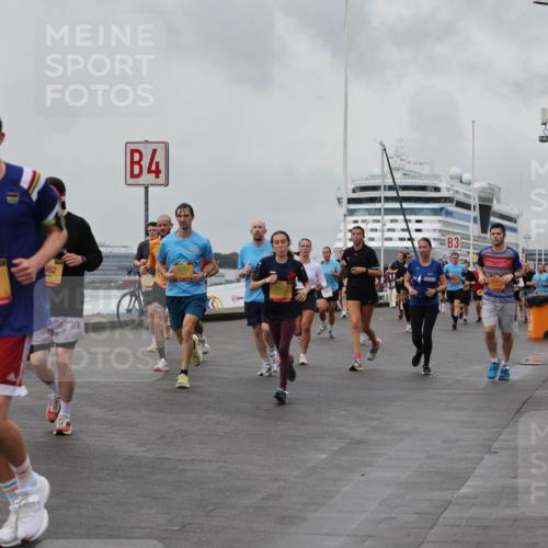 13.09.2026 - Kiel Lauf Andreas Tolksdorf http://msf.ph/oto/10458048 13.09.2026 11:59:19 Kiellinie 4, 4654, 982, 7052, 3 meine-sportfotos.de