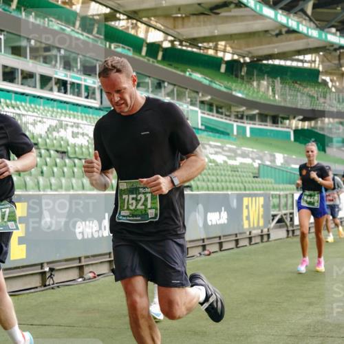 13.09.2026 - 21. swb-Marathon Bremen Michael Burmester http://msf.ph/oto/10458104 13.09.2026 12:54:11 Laufen im Stadion 102, 145, 161, 189, 201, 313, 376, 385, 461, 472, 481, 541, 560, 615, 616, 666, 675, 696, 740, 755, 816, 827, 982, 985, 987, 1053, 1056, 1076, 1207, 1419, 1433, 1445, 1468, 1528, 1551, 1599, 1631, 1658, 1664, 1704, 1707, 1814, 2055, 2280, 2350, 2362, 2383, 2390, 2401, 2422, 2454, 2474, 2499, 2623, 2701, 2733, 2801, 2820, 2824, 2858, 2870, 2882, 2913, 2922, 2962, 2971, 2997, 3012, 3054, 3134, 3175, 3206, 3236, 3241, 3356, 3357, 3362, 3413 meine-sportfotos.de