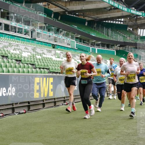 13.09.2026 - 21. swb-Marathon Bremen Michael Burmester http://msf.ph/oto/10458111 13.09.2026 10:33:42 Laufen im Stadion 10018, 10067, 10078, 10166, 10177, 10184, 10203, 10211, 10226, 10236, 10240, 10243, 10249, 10254, 10256, 10297, 10300, 10322, 10355, 10356, 10365, 10372, 10374, 10379, 10383, 10394, 10408, 10410, 10415, 10423, 10428, 10460, 10486, 10494, 10530, 10550, 10565, 10578, 10604, 10668, 10670, 10673, 10675, 10687, 10690, 10691, 10699, 10700, 10707, 10721, 10728, 10745, 10749, 10750, 10771, 10772, 10787, 10788, 10794, 10809, 10828, 10857, 10914, 11126, 11343 meine-sportfotos.de
