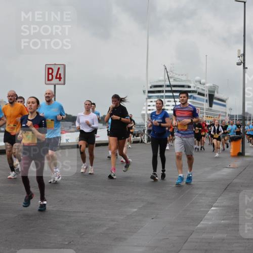 13.09.2026 - Kiel Lauf Andreas Tolksdorf http://msf.ph/oto/10458118 13.09.2026 11:59:20 Kiellinie 1430, 6281, 11892, 7057, 4 meine-sportfotos.de