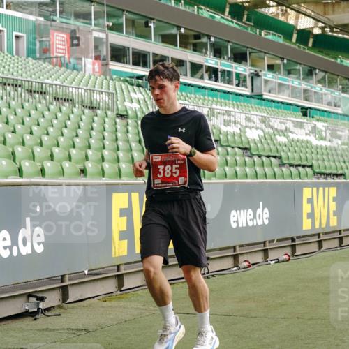 13.09.2026 - 21. swb-Marathon Bremen Michael Burmester http://msf.ph/oto/10458133 13.09.2026 12:54:12 Laufen im Stadion 102, 145, 161, 189, 201, 313, 376, 385, 461, 472, 481, 541, 560, 615, 616, 666, 675, 696, 740, 755, 816, 827, 982, 985, 987, 1053, 1056, 1076, 1207, 1419, 1433, 1445, 1468, 1528, 1551, 1599, 1631, 1658, 1664, 1704, 1707, 1814, 2055, 2234, 2280, 2350, 2362, 2383, 2390, 2401, 2422, 2454, 2474, 2499, 2623, 2701, 2733, 2801, 2820, 2824, 2858, 2870, 2882, 2913, 2922, 2962, 2971, 2997, 3012, 3054, 3134, 3175, 3206, 3236, 3241, 3356, 3357, 3362, 3413 meine-sportfotos.de