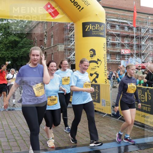 13.09.2026 - Kiel Lauf Yannick Fuchs http://msf.ph/oto/10458168 13.09.2026 09:50:36 Ziel 797, 1545, 2811, 2816, 3289, 3561, 3698, 3838, 4145, 5851, 6592, 7134, 7585, 7662, 7694, 8407, 8672, 9109, 9990, 10302, 10865, 12319, 12705, 639, 951, 1366, 1796, 3042, 3602, 4229, 4856, 5184, 5254, 5535, 5596, 5619, 7142, 7864, 8023, 8042, 8584, 8585, 8589, 8790, 8890, 9109, 9549, 9683, 9780, 9793, 10074, 10108, 10487, 10491, 10548, 10653, 11565, 11814, 763, 1373, 1949, 4389, 5235, 6138, 6336, 6455, 6647, 6829, 6893, 7449, 8405, 9550, 9551, 10155, 10333, 11141, 11652 meine-sportfotos.de
