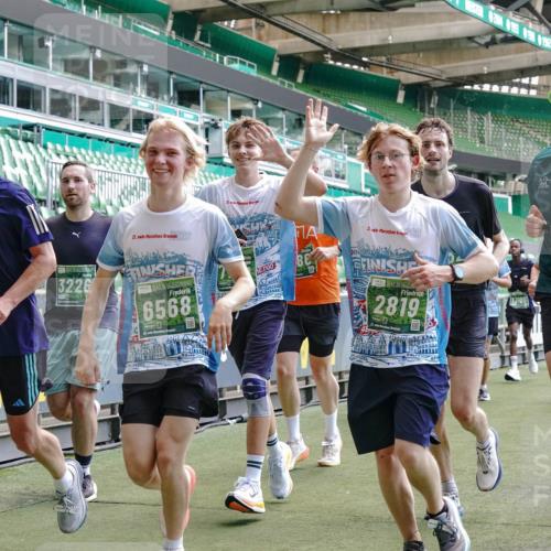 13.09.2026 - 21. swb-Marathon Bremen Michael Burmester http://msf.ph/oto/10458186 13.09.2026 13:11:43 Laufen im Stadion 118, 265, 373, 581, 703, 843, 984, 1113, 1226, 1334, 1435, 1738, 1849, 1851, 1894, 1936, 1952, 1967, 2202, 2248, 2281, 2284, 2299, 2330, 2333, 2336, 2339, 2342, 2353, 2375, 2377, 2398, 2426, 2432, 2443, 2531, 2589, 2654, 2659, 2669, 2673, 2682, 2784, 2804, 2819, 2822, 2836, 2850, 2907, 2932, 2976, 3026, 3027, 3079, 3082, 3089, 3122, 3143, 3155, 3159, 3174, 3207, 3208, 3308, 3328, 3349, 3352, 3370, 3409, 3410, 3470, 3549, 551 meine-sportfotos.de