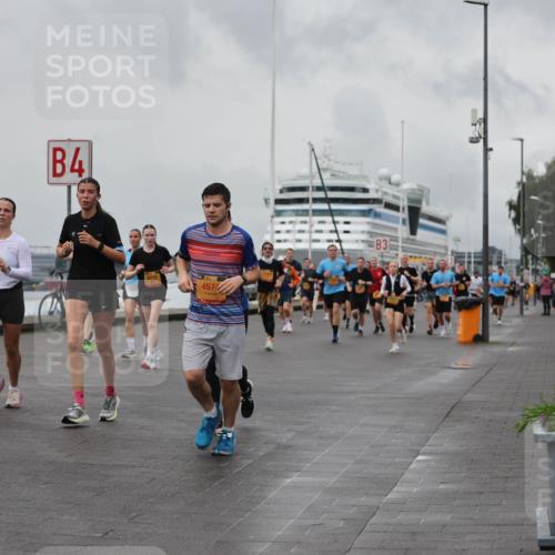 13.09.2026 - Kiel Lauf Andreas Tolksdorf http://msf.ph/oto/10458187 13.09.2026 11:59:22 Kiellinie 4, 8715, 4576, 3 meine-sportfotos.de