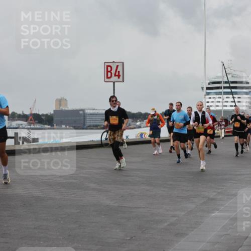 13.09.2026 - Kiel Lauf Andreas Tolksdorf http://msf.ph/oto/10458244 13.09.2026 11:59:25 Kiellinie 8715, 4, 11000, 3 meine-sportfotos.de
