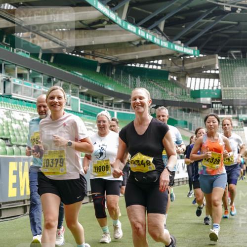 13.09.2026 - 21. swb-Marathon Bremen Michael Burmester http://msf.ph/oto/10458277 13.09.2026 10:33:44 Laufen im Stadion 10018, 10067, 10078, 10166, 10177, 10184, 10203, 10211, 10226, 10236, 10240, 10243, 10249, 10254, 10256, 10297, 10300, 10322, 10355, 10356, 10365, 10372, 10374, 10379, 10383, 10394, 10408, 10410, 10415, 10423, 10428, 10460, 10486, 10494, 10530, 10550, 10565, 10578, 10604, 10668, 10669, 10670, 10673, 10675, 10687, 10691, 10699, 10700, 10707, 10721, 10728, 10745, 10749, 10750, 10771, 10772, 10787, 10788, 10794, 10809, 10828, 10857, 10914, 11126, 11343 meine-sportfotos.de