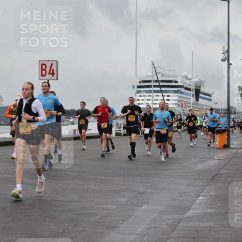 13.09.2026 - Kiel Lauf Andreas Tolksdorf http://msf.ph/oto/10458317 13.09.2026 11:59:28 Kiellinie 9659, 4, 3, 300 meine-sportfotos.de