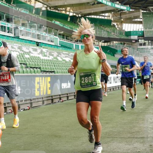 13.09.2026 - 21. swb-Marathon Bremen Michael Burmester http://msf.ph/oto/10458322 13.09.2026 12:54:17 Laufen im Stadion 102, 145, 161, 189, 201, 313, 376, 385, 461, 472, 481, 495, 541, 560, 615, 616, 666, 675, 696, 740, 755, 816, 827, 982, 985, 987, 1053, 1056, 1076, 1207, 1390, 1419, 1433, 1445, 1468, 1528, 1551, 1599, 1631, 1658, 1664, 1704, 1707, 1814, 2055, 2125, 2234, 2280, 2350, 2362, 2383, 2390, 2401, 2422, 2454, 2474, 2499, 2623, 2701, 2733, 2801, 2820, 2824, 2858, 2870, 2882, 2913, 2922, 2962, 2971, 2997, 3012, 3054, 3134, 3175, 3206, 3241, 3246, 3346, 3356, 3357, 3362, 3413 meine-sportfotos.de