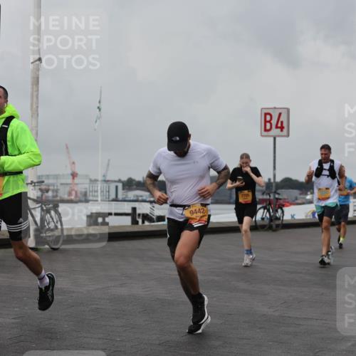 13.09.2026 - Kiel Lauf Andreas Tolksdorf http://msf.ph/oto/10458411 13.09.2026 11:59:41 Kiellinie 3251, 4, 9442, 7705, 4698 meine-sportfotos.de