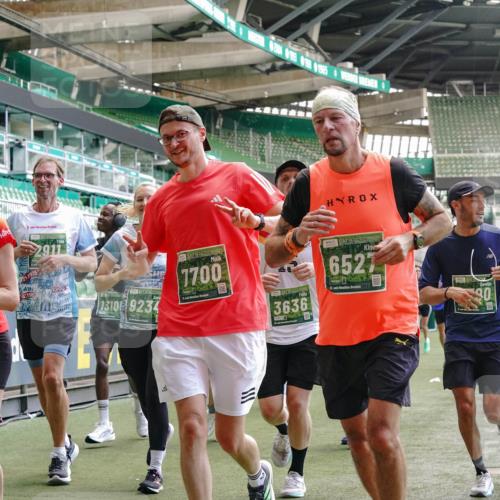 13.09.2026 - 21. swb-Marathon Bremen Michael Burmester http://msf.ph/oto/10458422 13.09.2026 13:11:47 Laufen im Stadion 118, 265, 373, 514, 581, 703, 843, 984, 1113, 1226, 1334, 1435, 1738, 1849, 1851, 1894, 1936, 1952, 1967, 2202, 2248, 2281, 2284, 2299, 2330, 2333, 2336, 2339, 2342, 2353, 2375, 2377, 2398, 2426, 2432, 2443, 2505, 2531, 2589, 2654, 2659, 2669, 2673, 2682, 2784, 2804, 2815, 2819, 2822, 2836, 2850, 2907, 2932, 2963, 2966, 2976, 3026, 3027, 3079, 3082, 3089, 3122, 3143, 3155, 3159, 3174, 3207, 3208, 3308, 3328, 3349, 3352, 3370, 3409, 3410, 3470, 3549, 551 meine-sportfotos.de