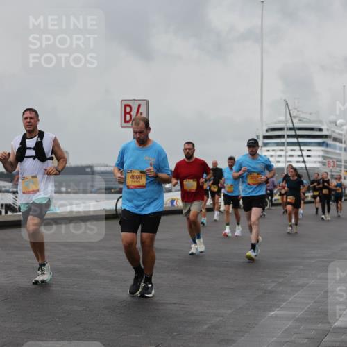 13.09.2026 - Kiel Lauf Andreas Tolksdorf http://msf.ph/oto/10458484 13.09.2026 11:59:43 Kiellinie 4698 meine-sportfotos.de