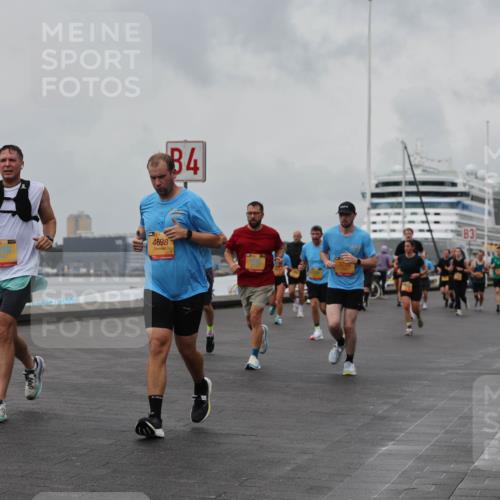 13.09.2026 - Kiel Lauf Andreas Tolksdorf http://msf.ph/oto/10458495 13.09.2026 11:59:43 Kiellinie 4698, 84 meine-sportfotos.de