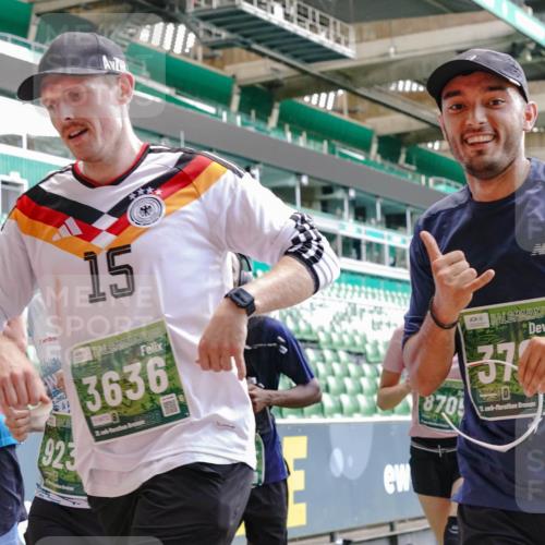 13.09.2026 - 21. swb-Marathon Bremen Michael Burmester http://msf.ph/oto/10458559 13.09.2026 13:11:49 Laufen im Stadion 118, 265, 373, 514, 581, 703, 843, 984, 1113, 1226, 1286, 1334, 1435, 1738, 1849, 1851, 1894, 1936, 1952, 1967, 2248, 2281, 2284, 2299, 2330, 2333, 2336, 2339, 2342, 2353, 2375, 2377, 2398, 2426, 2432, 2443, 2505, 2531, 2589, 2654, 2659, 2669, 2673, 2682, 2784, 2804, 2815, 2819, 2822, 2836, 2850, 2907, 2932, 2963, 2966, 2976, 3026, 3027, 3079, 3082, 3143, 3155, 3159, 3174, 3207, 3208, 3308, 3328, 3349, 3352, 3370, 3409, 3410, 3470, 3549, 551 meine-sportfotos.de