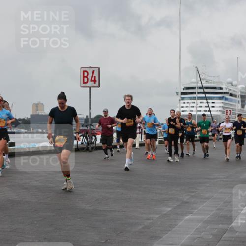 13.09.2026 - Kiel Lauf Andreas Tolksdorf http://msf.ph/oto/10458629 13.09.2026 11:59:48 Kiellinie 1539, 5514, 4, 11649, 3 meine-sportfotos.de