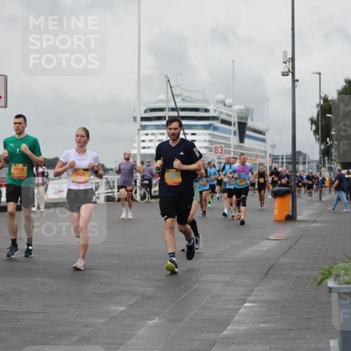 13.09.2026 - Kiel Lauf Andreas Tolksdorf http://msf.ph/oto/10458824 13.09.2026 11:59:53 Kiellinie 4, 9072, 3820, 3 meine-sportfotos.de